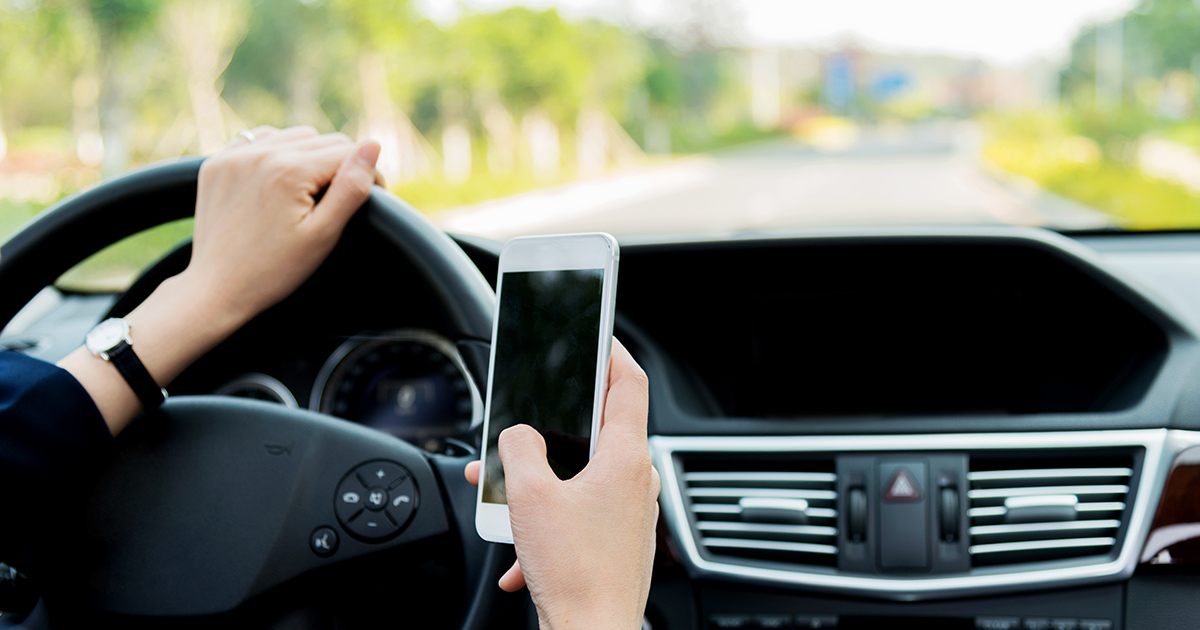 Texting & Distracted Driving Laws, Statistics, Facts & Dangers